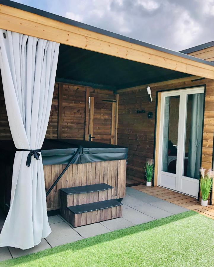 Urimenil Mini Love Room Jacuzzi Privatif מראה חיצוני תמונה