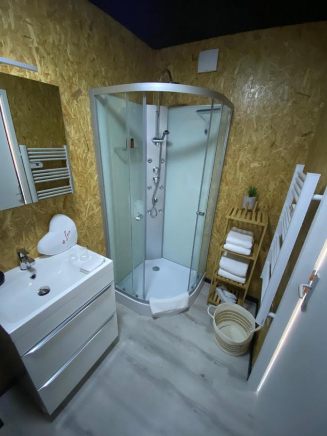 Urimenil Mini Love Room Jacuzzi Privatif מראה חיצוני תמונה